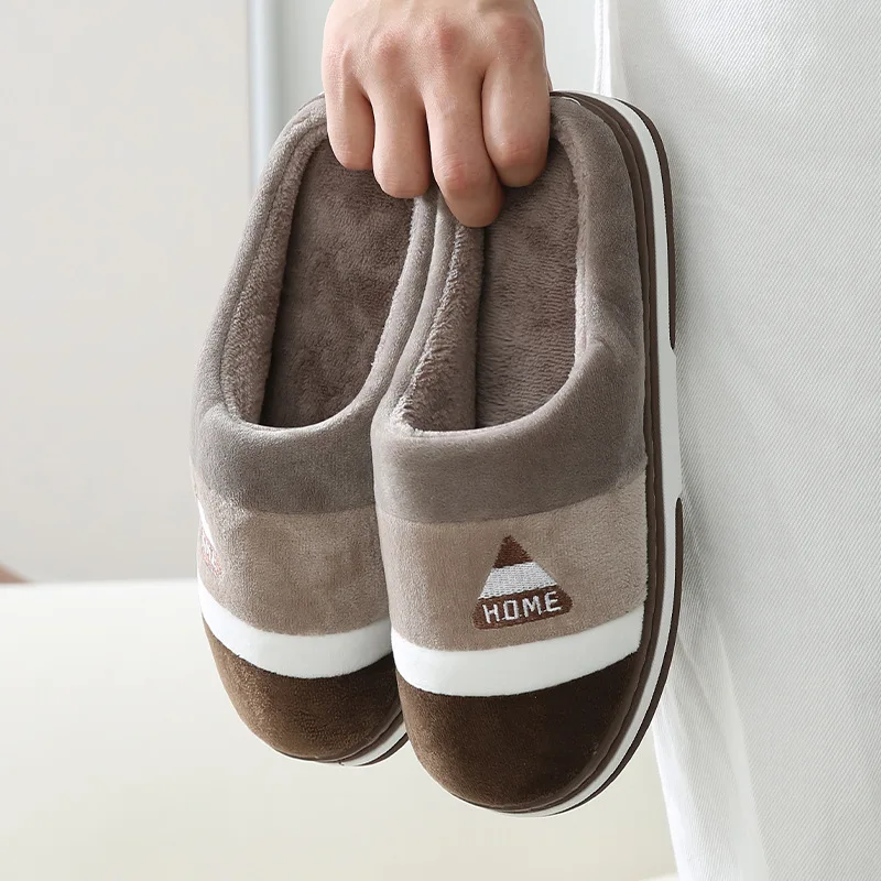 Wool slippers 2022 winter new women's simple indoor lovers' soft bottom anti-skid warm cotton slippers
Wool slippers 2022 winter new women's simple indoor lovers' soft bottom anti-skid warm cotton slippers