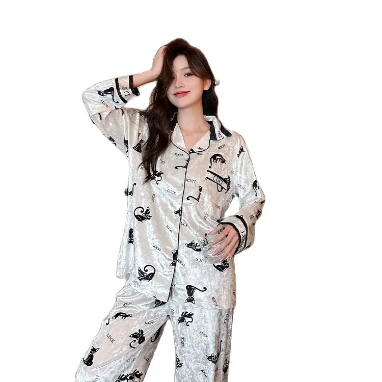 Alherff Women's Autumn Golden Velvet Cartoon Solid Ice Silk Pajama Set, Comfortable and Relaxing Sleeping Pajama Pants
Alherff Women's Autumn Golden Velvet Cartoon Solid Ice Silk Pajama Set, Comfortable and Relaxing Sleeping Pajama Pants