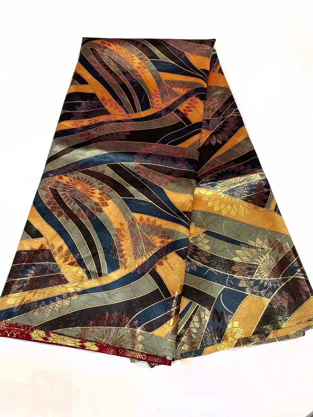 French Jacquard Lace Fabric Unique African Bronzing Lace Surface for Nigerian Wedding Party MJ52231
French Jacquard Lace Fabric Unique African Bronzing Lace Surface for Nigerian Wedding Party MJ52231