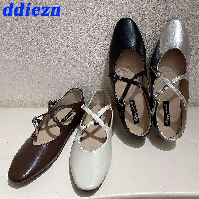 Lolita Style Elegant Women Shoes Mary Janes Summer Footwear Outdoor Female Buckle Strap Fashion Shallow Flats Ladies Shoes
Lolita Style Elegant Women Shoes Mary Janes Summer Footwear Outdoor Female Buckle Strap Fashion Shallow Flats Ladies Shoes