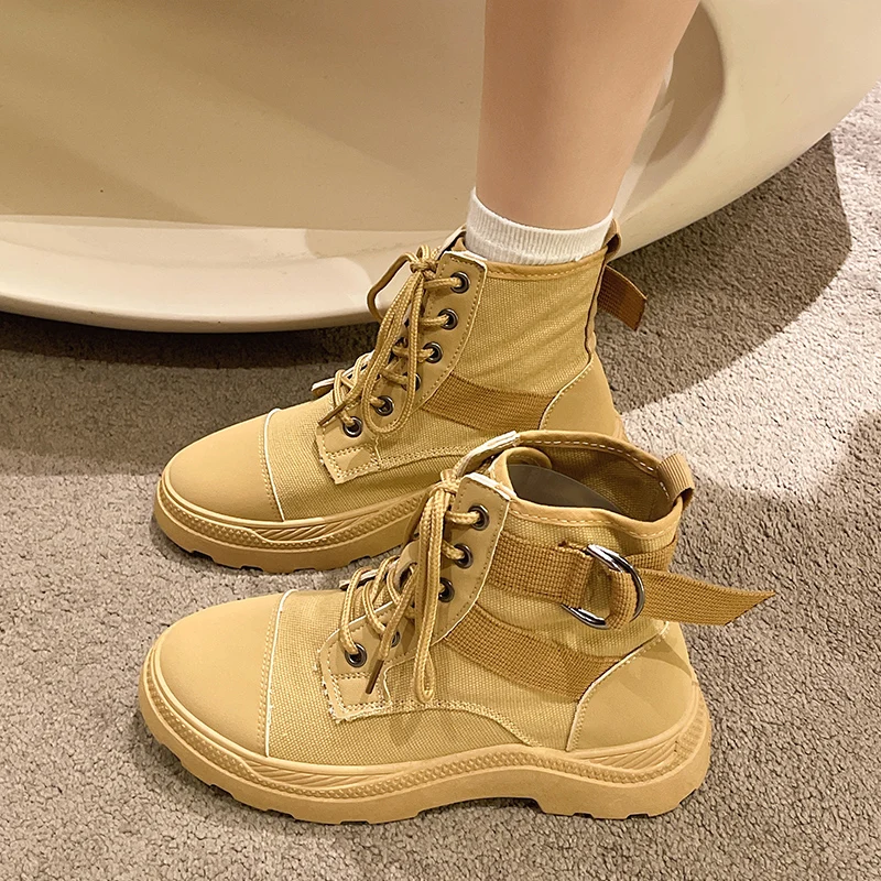 Женские брендовые ботинки на шнуровке, ботильоны на плоской подошве, с круглым носком, модная обувь в римском стиле на резиновой подошве, ле...
Женские брендовые ботинки на шнуровке, ботильоны на плоской подошве, с круглым носком, модная обувь в римском стиле на резиновой подошве, ле...