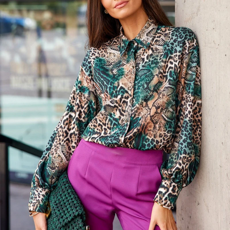 Green Leopard Print Blouse Women 2022 Autumn Fashion Geometric Pattern Lantern Long Sleeve Loose Shirts Office Lady Elegant Top
Green Leopard Print Blouse Women 2022 Autumn Fashion Geometric Pattern Lantern Long Sleeve Loose Shirts Office Lady Elegant Top