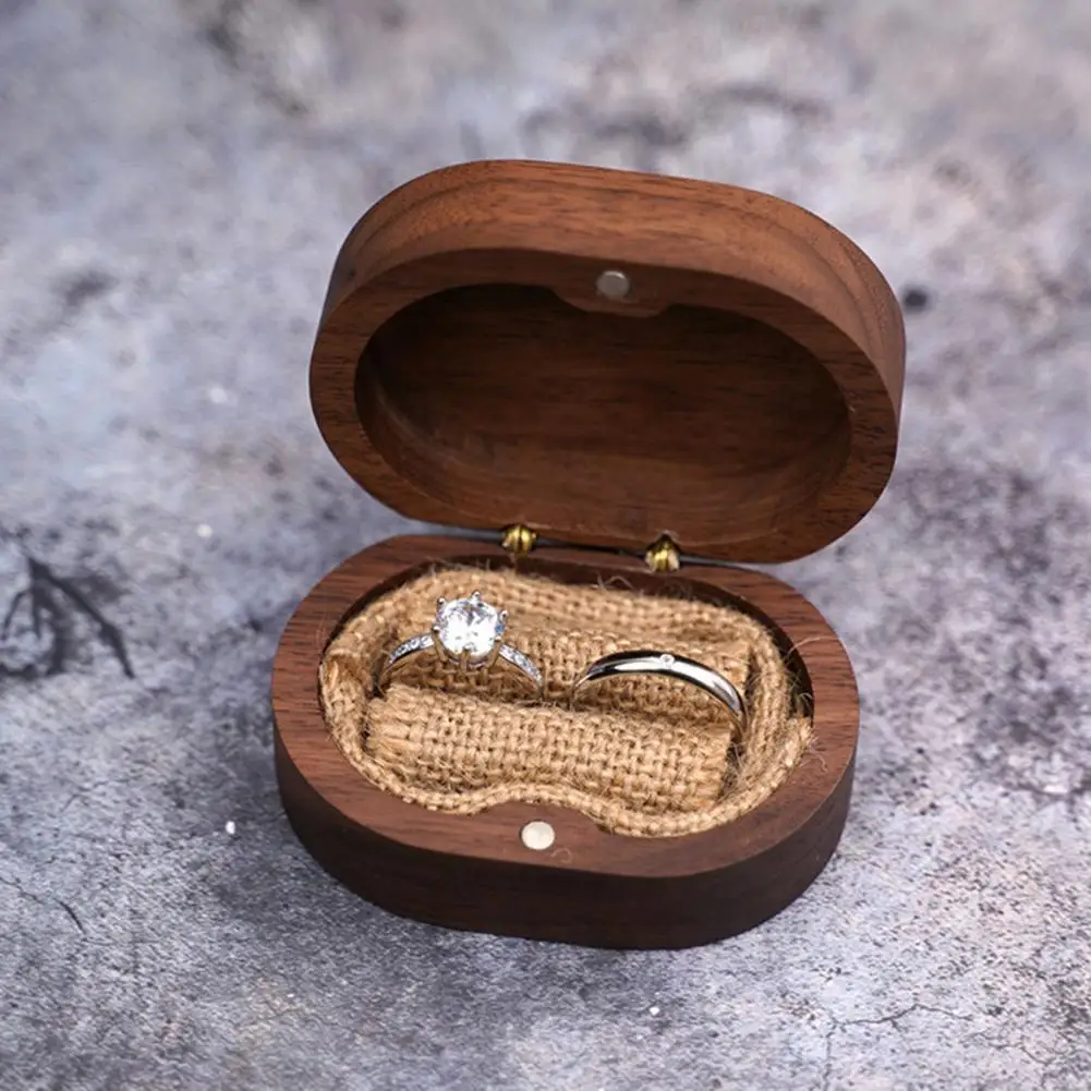Necklace Case Durable Oval Shape Ring Case Wear-resistant Wide Application Ring Case
Necklace Case Durable Oval Shape Ring Case Wear-resistant Wide Application Ring Case