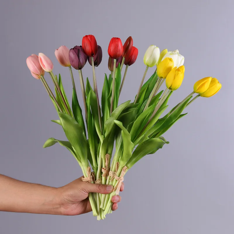 5Pcs soft silicone touch tulip simulation flower desktop decoration simulation 5-head tulip bouquet
5Pcs soft silicone touch tulip simulation flower desktop decoration simulation 5-head tulip bouquet