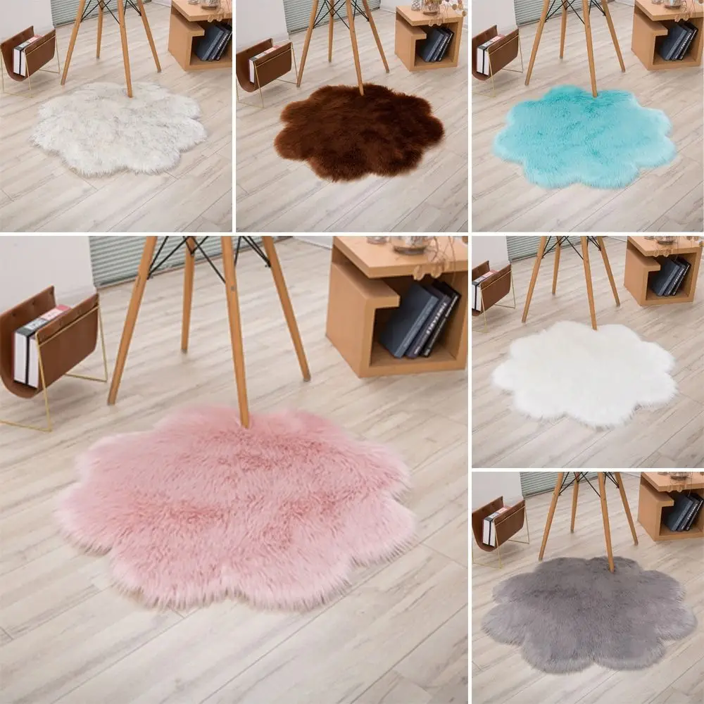 Faux Wool Plush Carpet New 30cm/45cm Long Hair Soft Rug Fluffy Blossom Shape Faux Fur Rugs Household
Faux Wool Plush Carpet New 30cm/45cm Long Hair Soft Rug Fluffy Blossom Shape Faux Fur Rugs Household