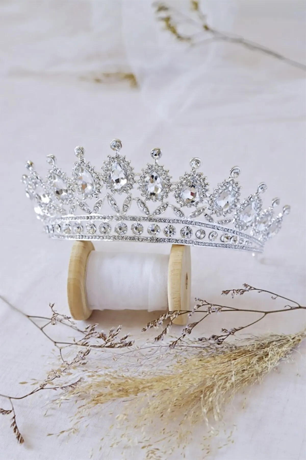 Silver Colorful Bridal Crown 365 Charming Bridal Crown wedding Hair Accessories for 2022 Marriage
Silver Colorful Bridal Crown 365 Charming Bridal Crown wedding Hair Accessories for 2022 Marriage