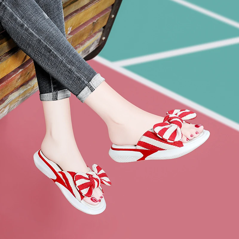 Summer New Fashion Women Thick Platform Super Soft Vintage Anti-slip Home Slippers High Quality Outdoor Beach Eva Flip Flop
Summer New Fashion Women Thick Platform Super Soft Vintage Anti-slip Home Slippers High Quality Outdoor Beach Eva Flip Flop