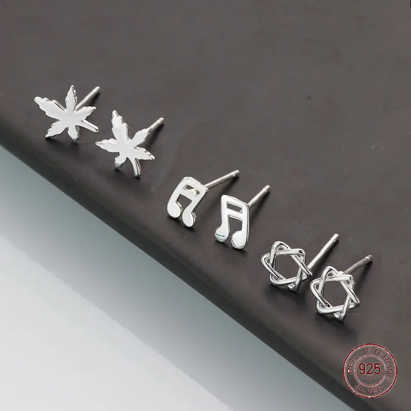

Женские серьги-гвоздики в виде снежинки, серебро 925 пробы