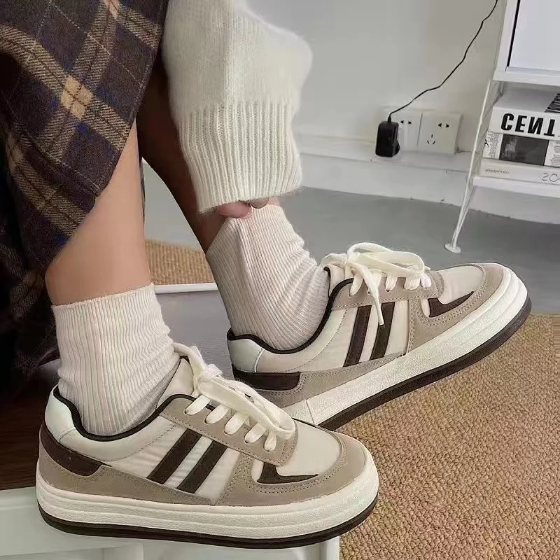 Sneakers Female Platform Shoes Sneakers Tenis Feminino Casual Flats Breathable Soft Woman Chunky Shoes Women Zapatillas Mujer
Sneakers Female Platform Shoes Sneakers Tenis Feminino Casual Flats Breathable Soft Woman Chunky Shoes Women Zapatillas Mujer