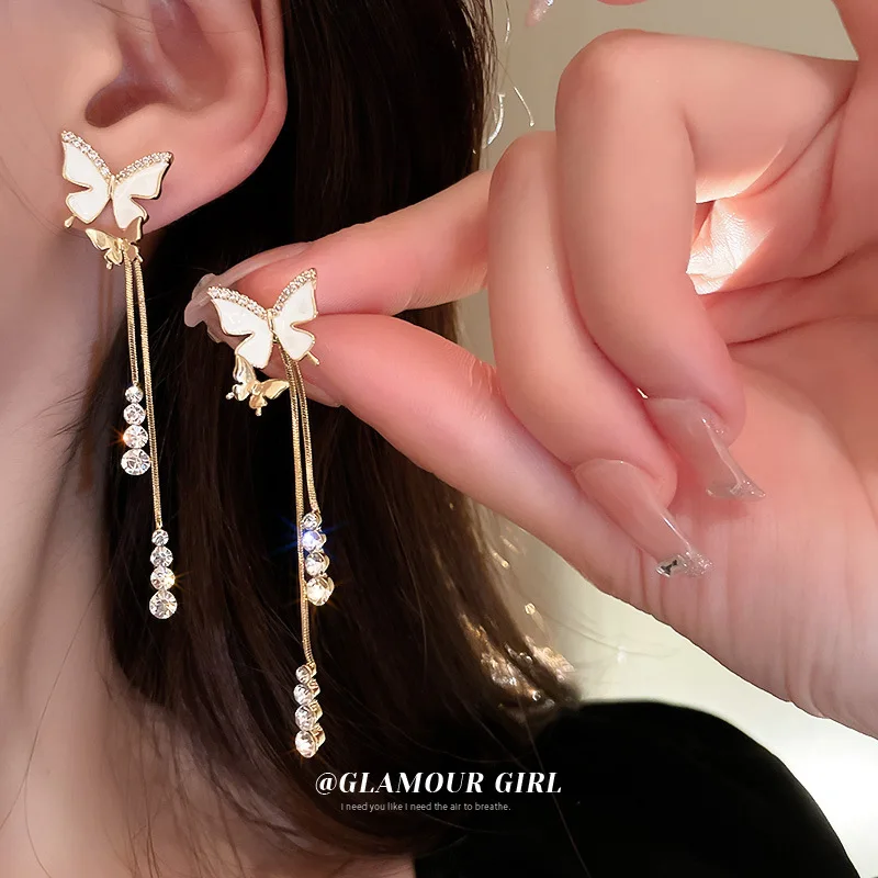 Gold Plated Silver Needle, Zircon Set Diamond, Butterfly Tassel Earrings, Korean Fashion Temperament, Long Light Luxur
Gold Plated Silver Needle, Zircon Set Diamond, Butterfly Tassel Earrings, Korean Fashion Temperament, Long Light Luxur