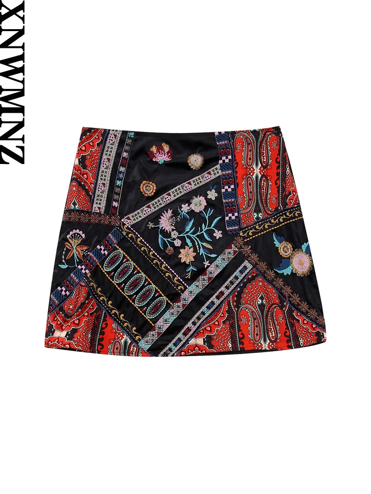 XNWMNZ 2023 Women Fashion Contrast Embroidery Print Mini Skirt Woman Retro High Waist A-line Indie Folk Female Chic Skirt
XNWMNZ 2023 Women Fashion Contrast Embroidery Print Mini Skirt Woman Retro High Waist A-line Indie Folk Female Chic Skirt