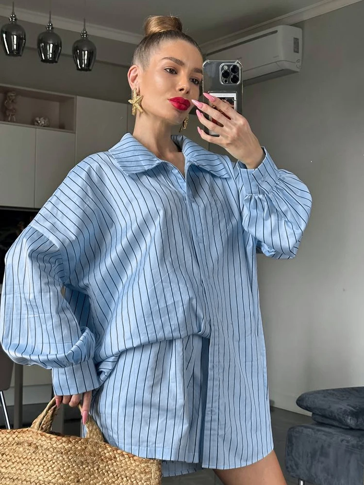 Hiloc Blue Striped Loose Cotton Sleepwear Pocket Lapel Single-Breasted Loungewear Lantern Long Sleeve Pajamas Set Autumn 2023
Hiloc Blue Striped Loose Cotton Sleepwear Pocket Lapel Single-Breasted Loungewear Lantern Long Sleeve Pajamas Set Autumn 2023