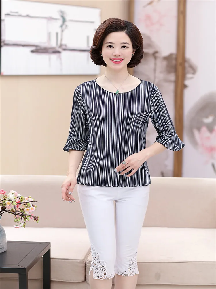 2022 Women Spring Summer Style Short Sleeve ruffles Shirt Vintage stripe Top V Neck Chiffon Blouse Korea Shirts Blusas Blouse
2022 Women Spring Summer Style Short Sleeve ruffles Shirt Vintage stripe Top V Neck Chiffon Blouse Korea Shirts Blusas Blouse
