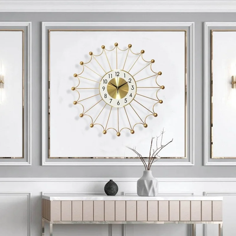 Minimalist Fashion Wall Clock Gold Modern Design Creativity Wall Clock Metal Nordic Mute Horloge Murale Room Decoration
Minimalist Fashion Wall Clock Gold Modern Design Creativity Wall Clock Metal Nordic Mute Horloge Murale Room Decoration