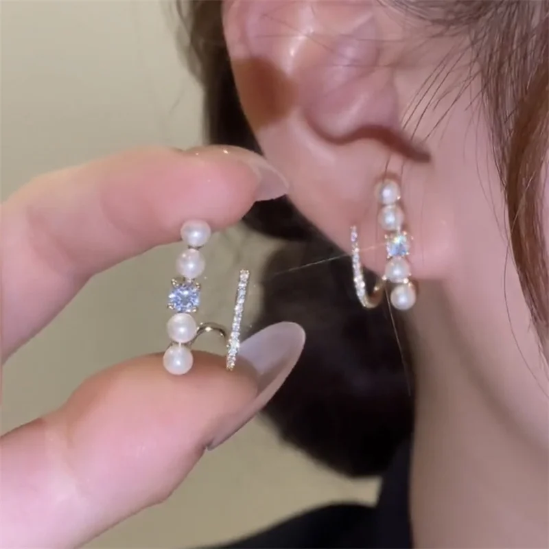 New Arrival S925 Silver Needle Double Vertical Pearl Earrings Zircon Inlaid Micro-set Temperament All-match Fresh Earrings Girls
New Arrival S925 Silver Needle Double Vertical Pearl Earrings Zircon Inlaid Micro-set Temperament All-match Fresh Earrings Girls