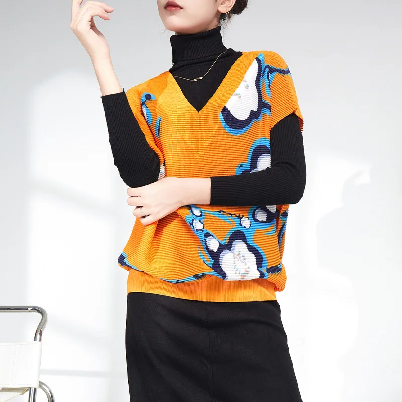 Жилеты для женщин 45-75 кг, новинка 2022, Модный повседневный свободный эластичный плиссированный пуловер без рукавов с принтом и V-образным выр...
Жилеты для женщин 45-75 кг, новинка 2022, Модный повседневный свободный эластичный плиссированный пуловер без рукавов с принтом и V-образным выр...