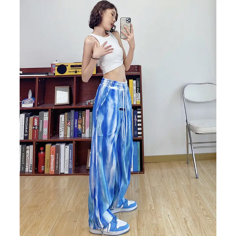 Sweat Pants Women Tie Dye Sweatpants Korean Lady Versatile Graffiti Spray Paint Design Harem Pants High Waist Trousers
Sweat Pants Women Tie Dye Sweatpants Korean Lady Versatile Graffiti Spray Paint Design Harem Pants High Waist Trousers