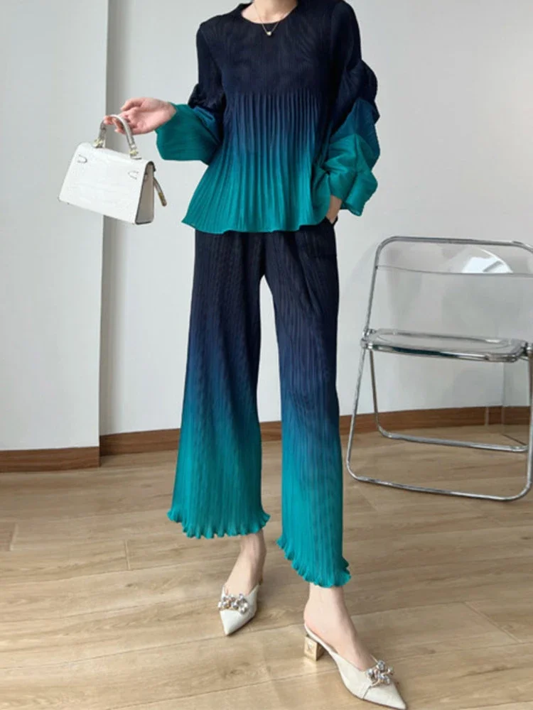 Miyake Original Gradient Pleated Pants Sets Women Puff Long Sleeves Shirt Top with Wide Leg Trousers Female Elegant Clothing New
Miyake Original Gradient Pleated Pants Sets Women Puff Long Sleeves Shirt Top with Wide Leg Trousers Female Elegant Clothing New