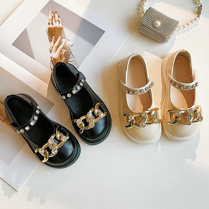 Girls Leather Shoes for School Kids Mary Janes Princess Sweet Black Party Shoes Children Flats Metal Chains with Rhinestone Soft
Girls Leather Shoes for School Kids Mary Janes Princess Sweet Black Party Shoes Children Flats Metal Chains with Rhinestone Soft