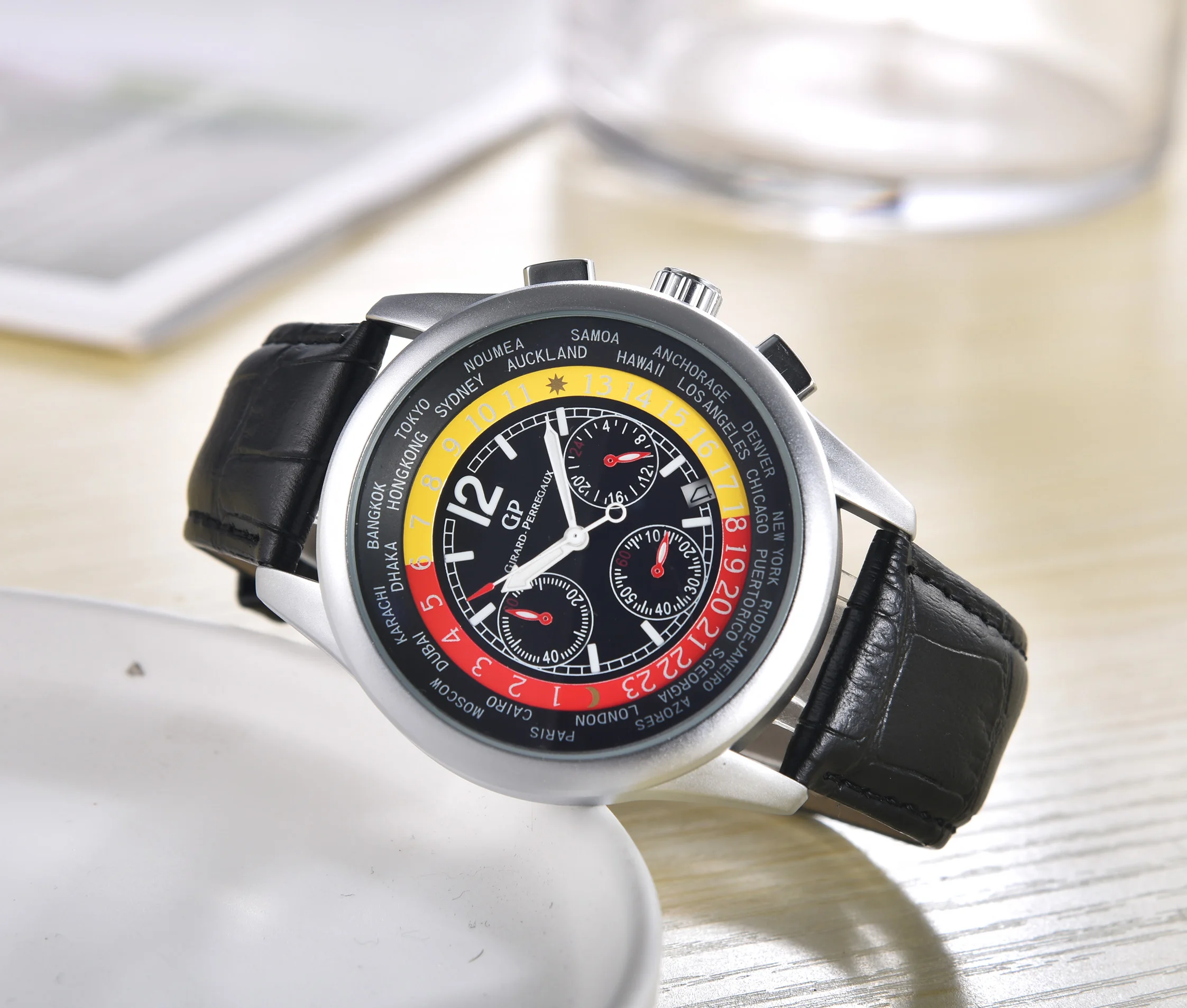 Оригинальные Классические простые деловые мужские кварцевые часы GIRARD-PERREGAUX GP с черным кожаным ремешком четыре сезона женские наручные часы...
Оригинальные Классические простые деловые мужские кварцевые часы GIRARD-PERREGAUX GP с черным кожаным ремешком четыре сезона женские наручные часы...