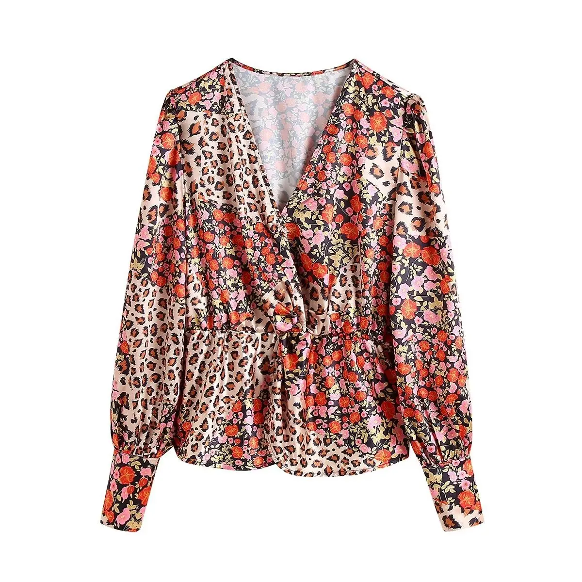 2022 autumn new European and American cross-border women's wear temperament versatile kink print shirt top
2022 autumn new European and American cross-border women's wear temperament versatile kink print shirt top