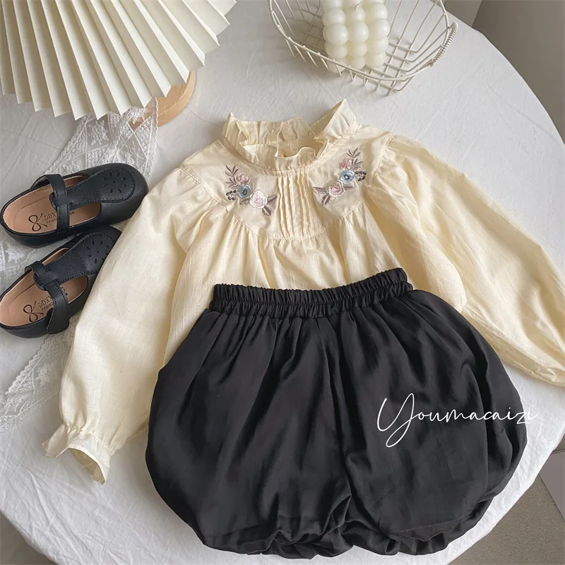 2022 Spring New Korean Girls' Embroidered Stand-up Collar Shirt Children's Lace Sweet Retro Top
2022 Spring New Korean Girls' Embroidered Stand-up Collar Shirt Children's Lace Sweet Retro Top