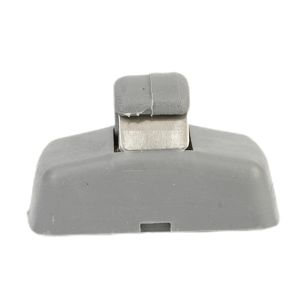 Передние солнцезащитные фотозажимы 3B0857561B/3B0857563 для SKODA Fabia 00-08 для Octavia 97-11 для Superb 02-08, автомобильные аксессуары, 2 шт.
Передние солнцезащитные фотозажимы 3B0857561B/3B0857563 для SKODA Fabia 00-08 для Octavia 97-11 для Superb 02-08, автомобильные аксессуары, 2 шт.