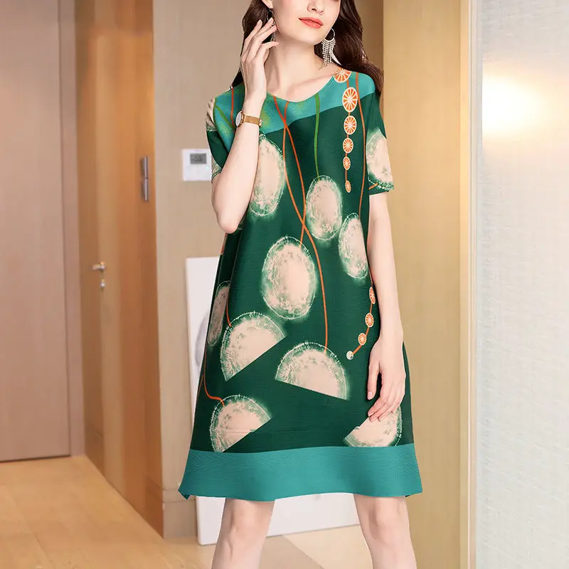 Large size women's pleated dress female 2022 summer new fashion printed loose slimming long paragrap short sleeve o neck skirt
Large size women's pleated dress female 2022 summer new fashion printed loose slimming long paragrap short sleeve o neck skirt