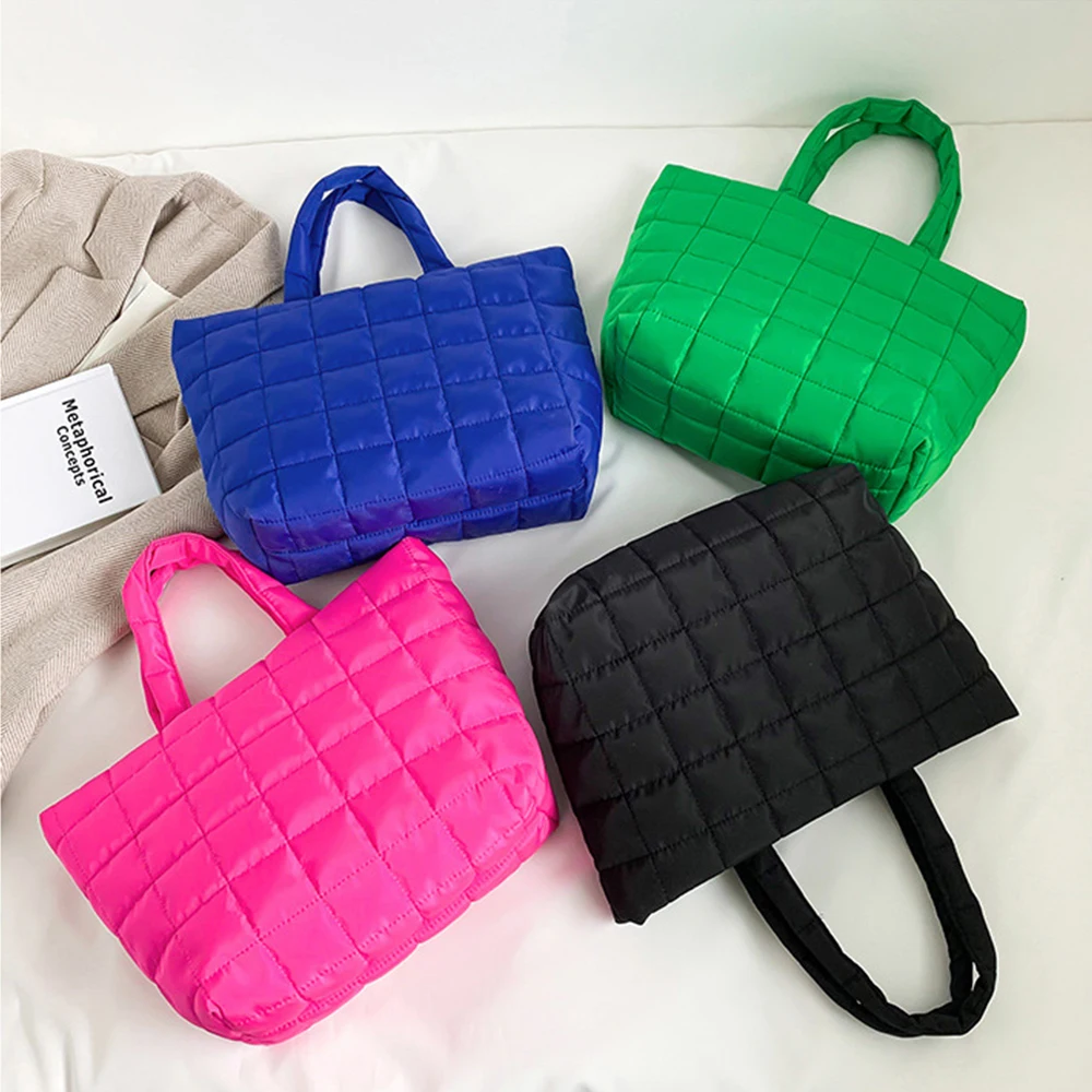 Large Nylon Tote Bags for Women Quilted Shoulder Bag Down Padded Handbags and Purses Soft Space Bag Winter Shopper Bags Female
Large Nylon Tote Bags for Women Quilted Shoulder Bag Down Padded Handbags and Purses Soft Space Bag Winter Shopper Bags Female