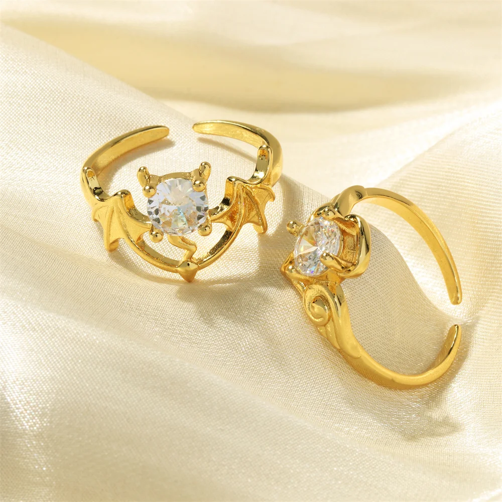 New Fashion Creative Angel and Devil Female Wing Rings For Women Men Open Adjustable Couple Ring Anniversary Party Jewelry Gifts
New Fashion Creative Angel and Devil Female Wing Rings For Women Men Open Adjustable Couple Ring Anniversary Party Jewelry Gifts