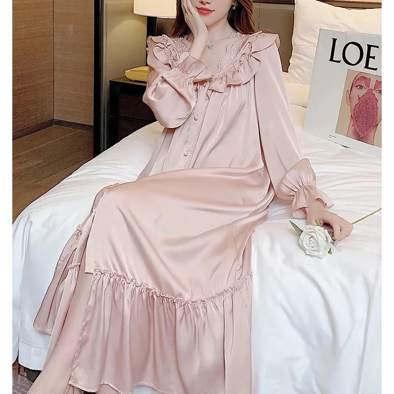 3012French lace princess style sweet nightdress female spring autumn retro palace style pink pajamas comfortable home service
3012French lace princess style sweet nightdress female spring autumn retro palace style pink pajamas comfortable home service