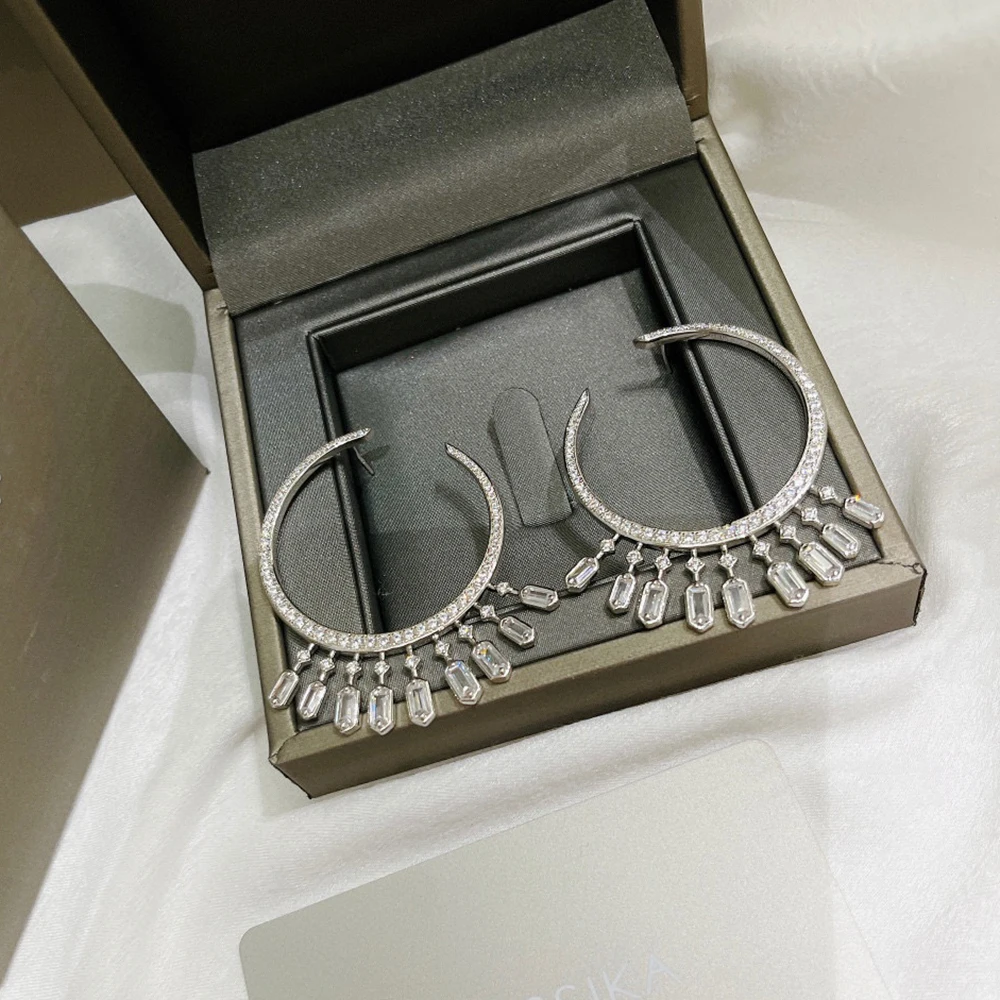 2022 New Design Pure 925 Sterling Silver Jewelry For Women Big Circle Tassel Earrings Party Wedding Stud Earrings Luxury Quality
2022 New Design Pure 925 Sterling Silver Jewelry For Women Big Circle Tassel Earrings Party Wedding Stud Earrings Luxury Quality