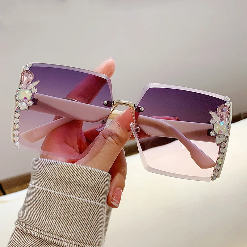 Fashion Oversized Square Sunglasses Women Luxury Brand Vintage Rimless Sun Glasses Diamond Decoration Eyeglasses Uv400 Gafas
Fashion Oversized Square Sunglasses Women Luxury Brand Vintage Rimless Sun Glasses Diamond Decoration Eyeglasses Uv400 Gafas