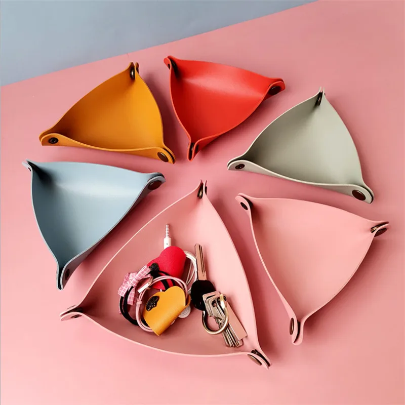 8 Colors PU Leather Folding Triangle Dice Tray Portable Box For Board Games Dice Storage Coin Square Tray Dice Game
8 Colors PU Leather Folding Triangle Dice Tray Portable Box For Board Games Dice Storage Coin Square Tray Dice Game