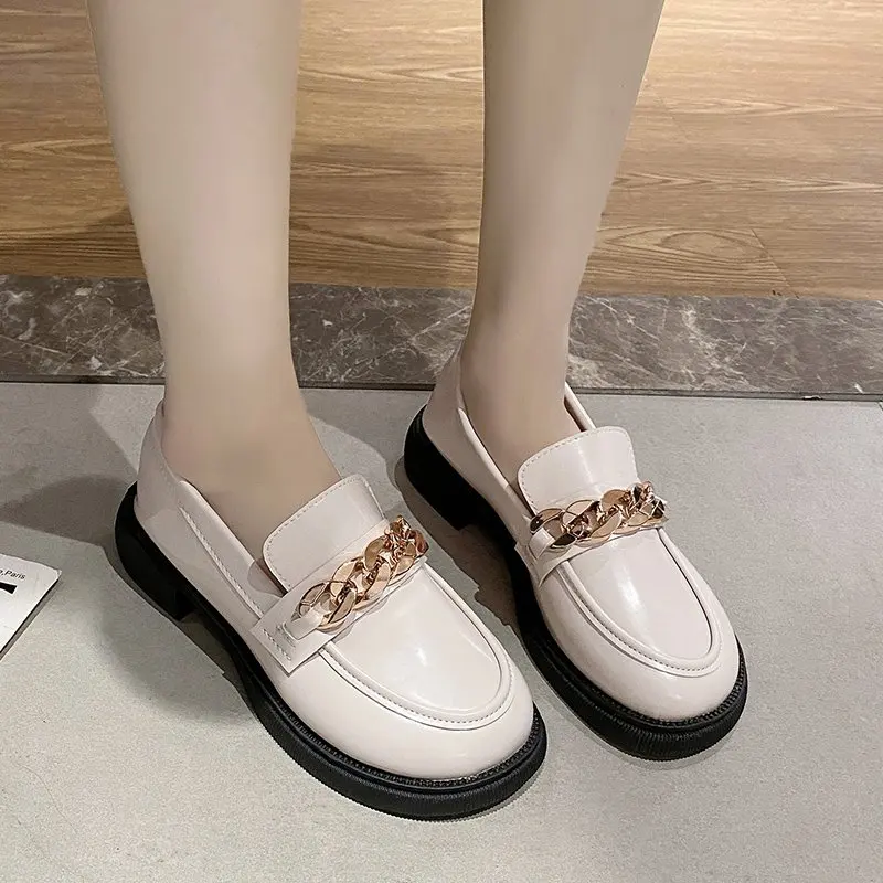 Women Shoes 2022 New Beige Platform Shoes for Women Spring and Autumn Shoes Pedal Boat Office Metal Chain Casual Loafers
Women Shoes 2022 New Beige Platform Shoes for Women Spring and Autumn Shoes Pedal Boat Office Metal Chain Casual Loafers