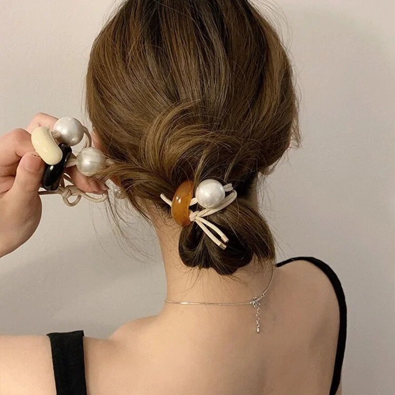 Elegant and Durable Pearl High Elastic Acrylic Rubber Band Female Hair Rope Simple Hair Ring Headband New Hair accessories
Elegant and Durable Pearl High Elastic Acrylic Rubber Band Female Hair Rope Simple Hair Ring Headband New Hair accessories