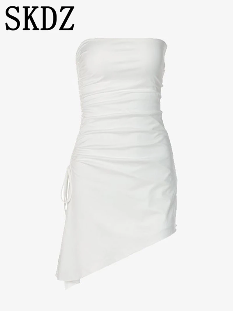 White Sexy Chest Wrap Short Skirt Open Back Sleeveless Slim Fit Waist Split Lace Up Pleated Fashion Casual Women's Dress
White Sexy Chest Wrap Short Skirt Open Back Sleeveless Slim Fit Waist Split Lace Up Pleated Fashion Casual Women's Dress