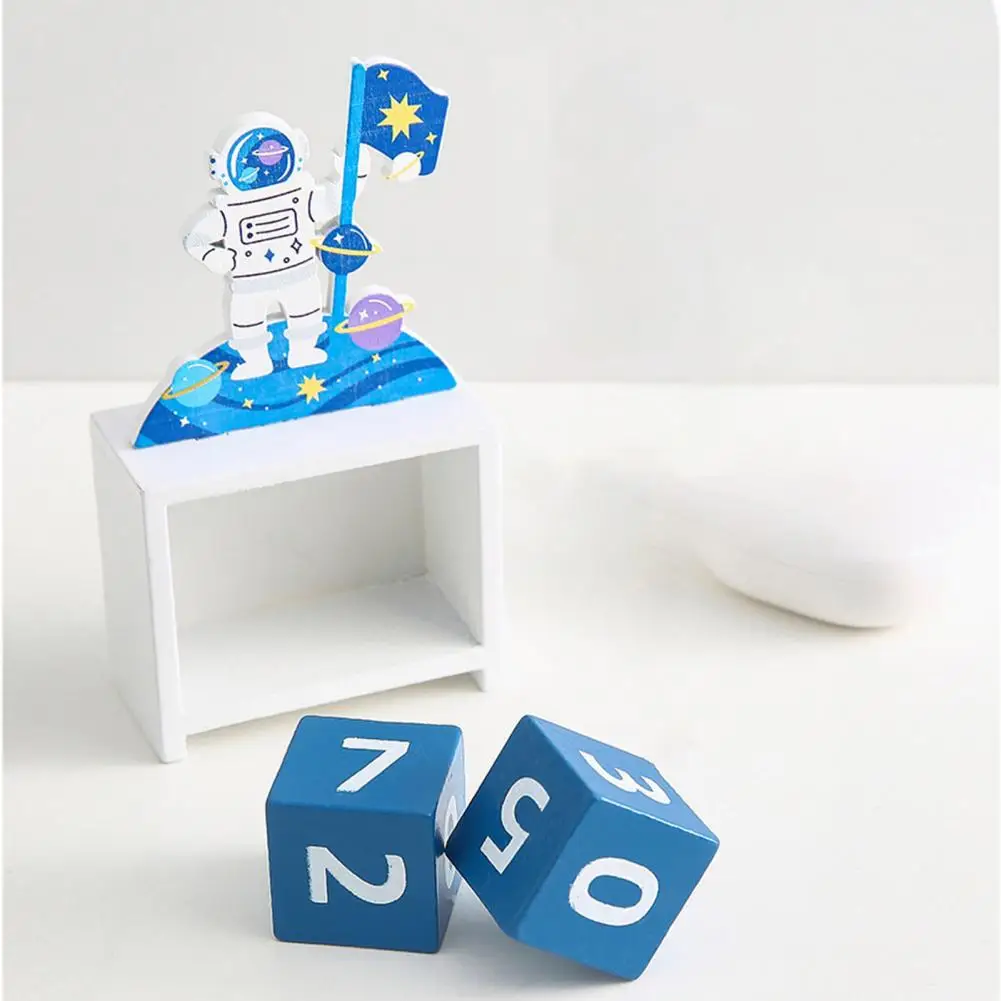 Cosmic Ornament Cute Eye-catching Small Indoor Home Figurine Calendar Ornament for Gifts Desk Calendar Astronaut Ornaments
Cosmic Ornament Cute Eye-catching Small Indoor Home Figurine Calendar Ornament for Gifts Desk Calendar Astronaut Ornaments