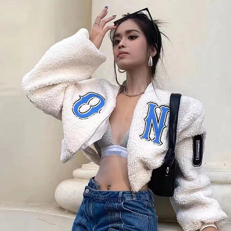 Женская Повседневная приталенная куртка Y2K, верхняя одежда на молнии с круглым вырезом, Осень-зима 2022
Женская Повседневная приталенная куртка Y2K, верхняя одежда на молнии с круглым вырезом, Осень-зима 2022