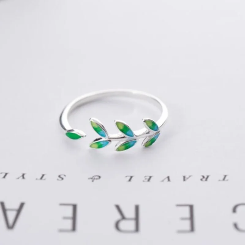 Женское кольцо с зелеными листьями, открытое ювелирное изделие из стерлингового серебра 925 пробы с эпоксидной смолой
Женское кольцо с зелеными листьями, открытое ювелирное изделие из стерлингового серебра 925 пробы с эпоксидной смолой