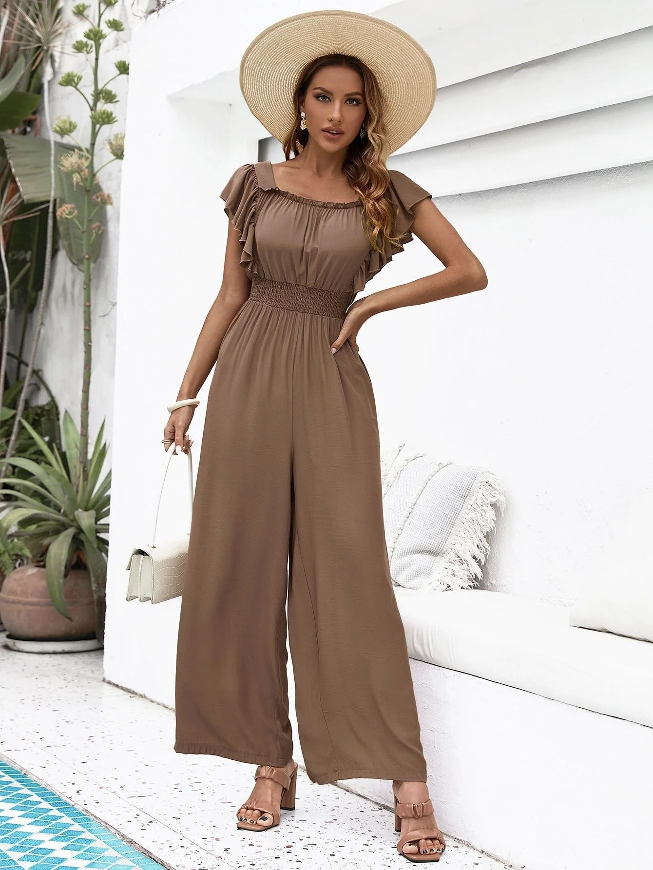 Women Jumpsuits Brown Short Sleeved Onepiece Pants 2022 Spring Summer Vacation Style New Women's Wear
Women Jumpsuits Brown Short Sleeved Onepiece Pants 2022 Spring Summer Vacation Style New Women's Wear