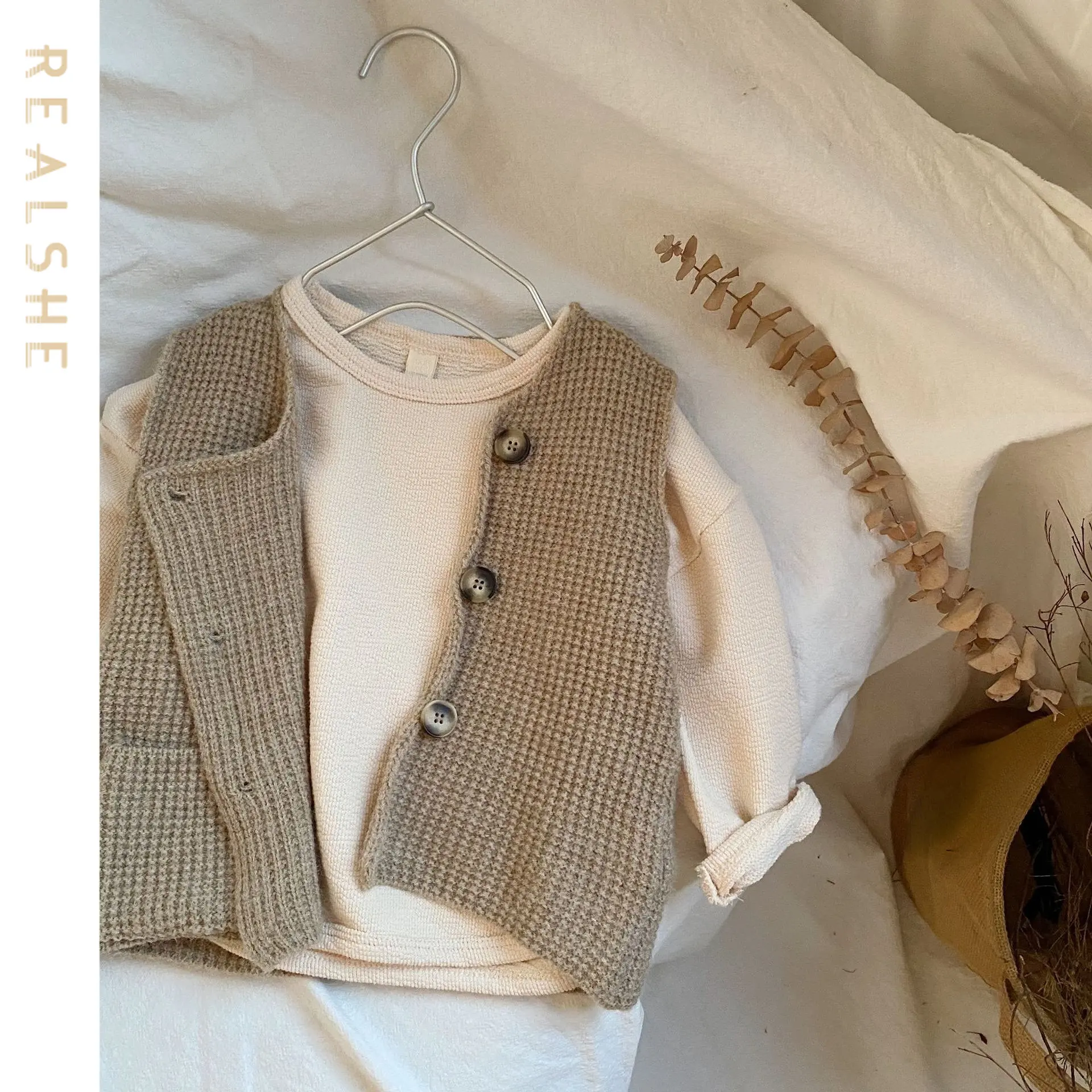 2023 Newborn Baby Vest Spring Summer Solid Knit Outwear Kids Girls Cardigan Toddler Boys Jacket Children Tops Clothing
2023 Newborn Baby Vest Spring Summer Solid Knit Outwear Kids Girls Cardigan Toddler Boys Jacket Children Tops Clothing