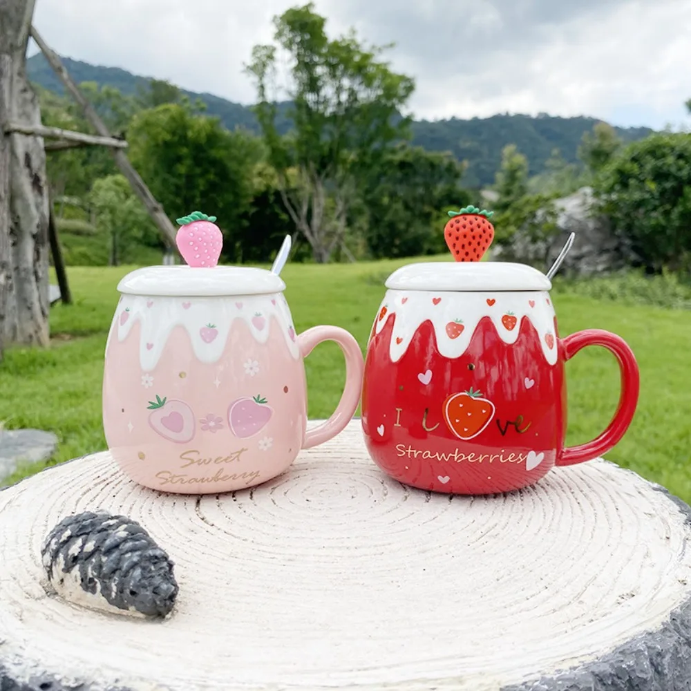 

500ML Ceramic Coffee Mug Large Capacity Strawberry with Spoon Milk Oatmeal Cup Tea Drinkware Breakfast Mug Girls