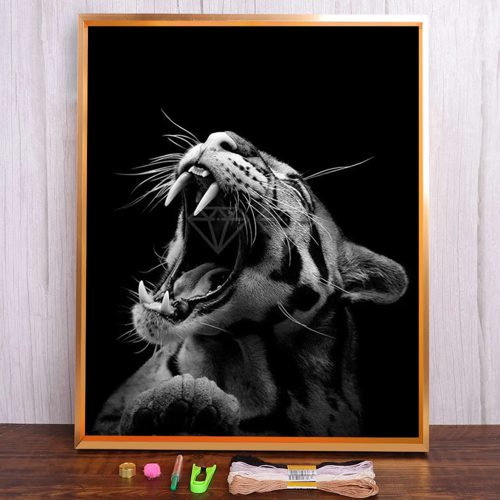 Dark Animal Horse Dog Cat Lion Tiger Fox Printed Fabric 11CT Cross-Stitch Set DIY Embroidery DMC Threads Craft Gift
Dark Animal Horse Dog Cat Lion Tiger Fox Printed Fabric 11CT Cross-Stitch Set DIY Embroidery DMC Threads Craft Gift