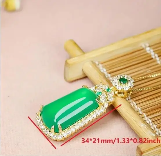 Exquisite Green Agate Inlaid Pendant Fashion Necklace Men's Charm Jewelry Chain
Exquisite Green Agate Inlaid Pendant Fashion Necklace Men's Charm Jewelry Chain