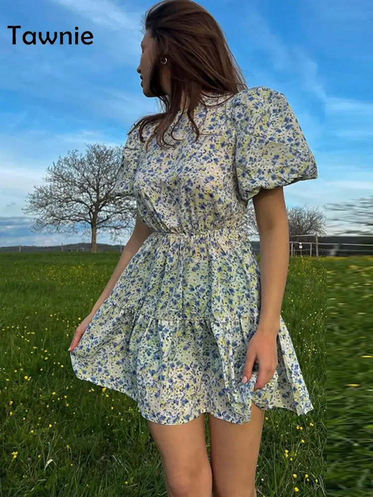 Tawnie 2022 Summer Women Floral Print Mini Dress Sexy Backless Bubble Sleeve Elegant Cottagecore Dresses Outfits Y2K Boho Casual
Tawnie 2022 Summer Women Floral Print Mini Dress Sexy Backless Bubble Sleeve Elegant Cottagecore Dresses Outfits Y2K Boho Casual