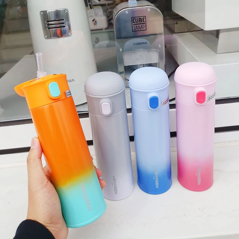 Simple thermos cup Nordic style fresh couple student water cup portable anti-fall bullet cover stainless steel straw cup
Simple thermos cup Nordic style fresh couple student water cup portable anti-fall bullet cover stainless steel straw cup