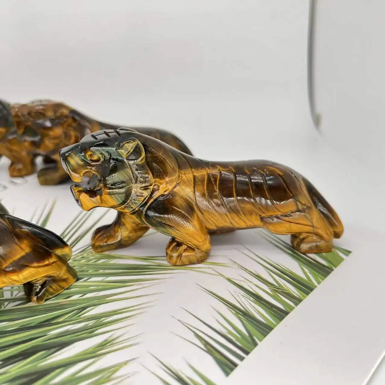 Hot-selling natural tiger-eye Stone objects/artifacts/curios for displayfashion boutique jewelry Men's Zodiac tiger jade brand o
Hot-selling natural tiger-eye Stone objects/artifacts/curios for displayfashion boutique jewelry Men's Zodiac tiger jade brand o