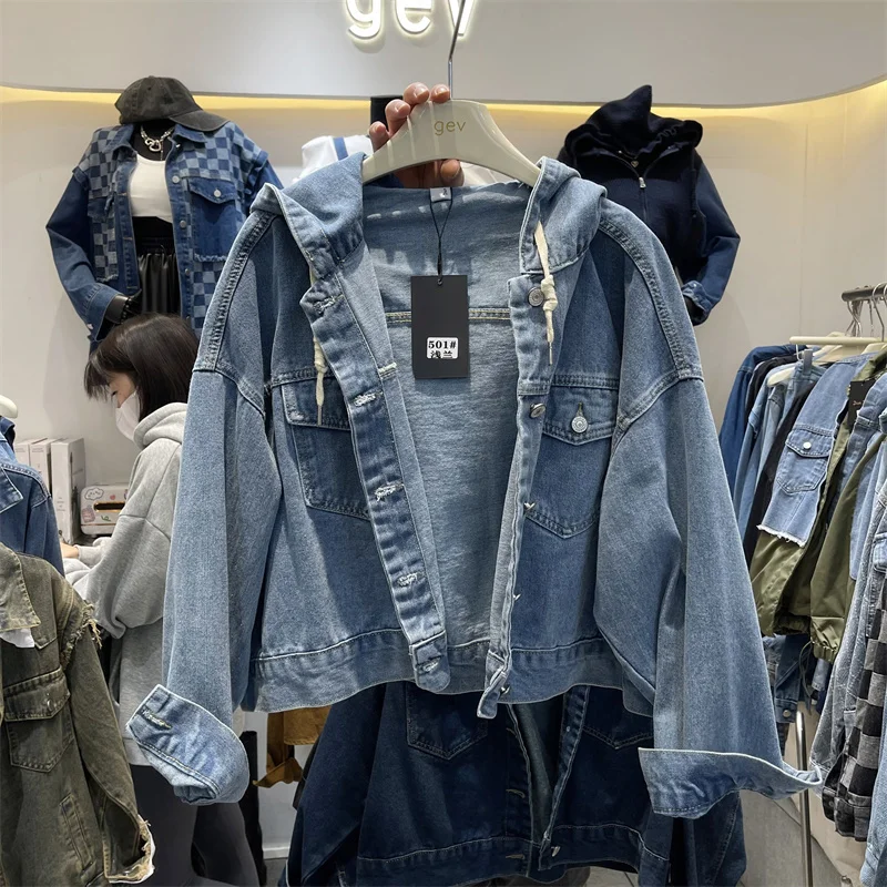 Spring New Women Vintage Washed Light Blue Hooded Short Denim Coat Lapel Single-breasted Long Sleeve Casual Jeans Jacket Female
Spring New Women Vintage Washed Light Blue Hooded Short Denim Coat Lapel Single-breasted Long Sleeve Casual Jeans Jacket Female