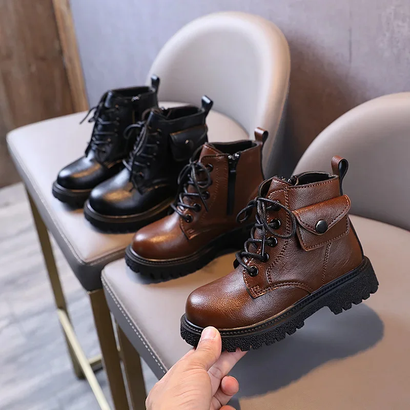 Brown Kids Shoes Retro Classic Punk Style Side Pocket Girls Booties 2024 Solid Color Spring New Boys Kids Fashion Boots F11013
Brown Kids Shoes Retro Classic Punk Style Side Pocket Girls Booties 2024 Solid Color Spring New Boys Kids Fashion Boots F11013